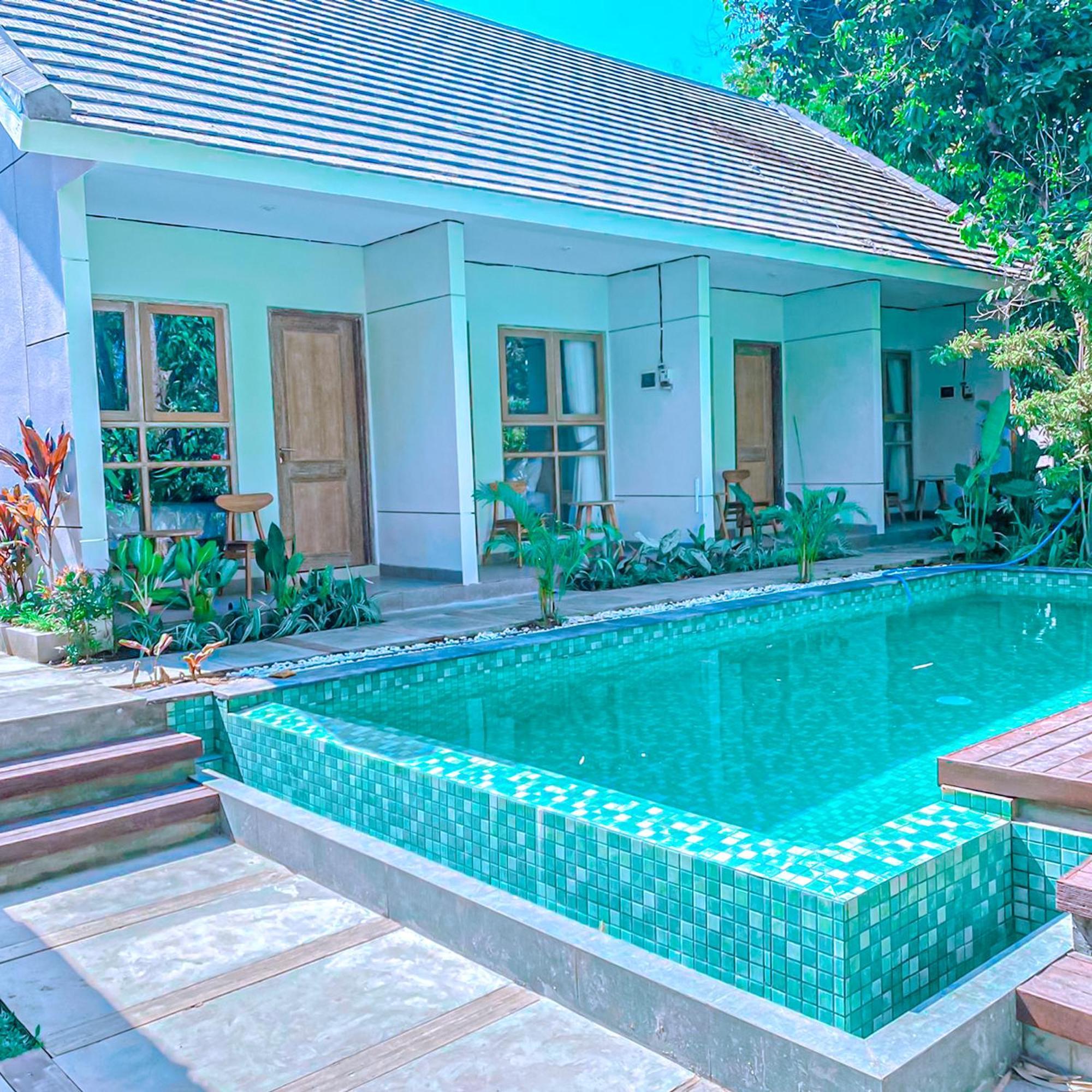 Manuver Surf And Stay Uluwatu Bali Джимбаран Экстерьер фото